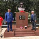 Постпред Гасан Гасанов принял участие в церемонии открытия бюста Герою России гвардии капитану Исрафилу Магомедову